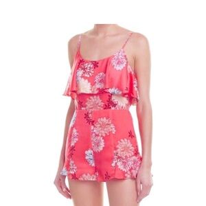 🤩 BRAND NEW 🤩 BB Dakota Pink Floral Romper! Size 10 🌺🌸